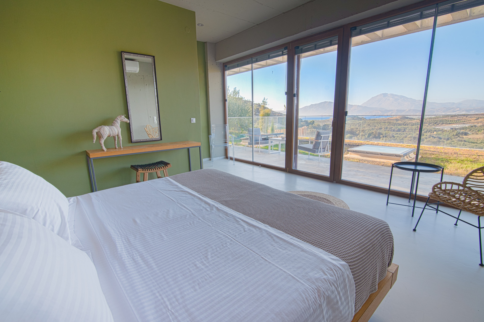 Marnos Green Luxury Grand Villa